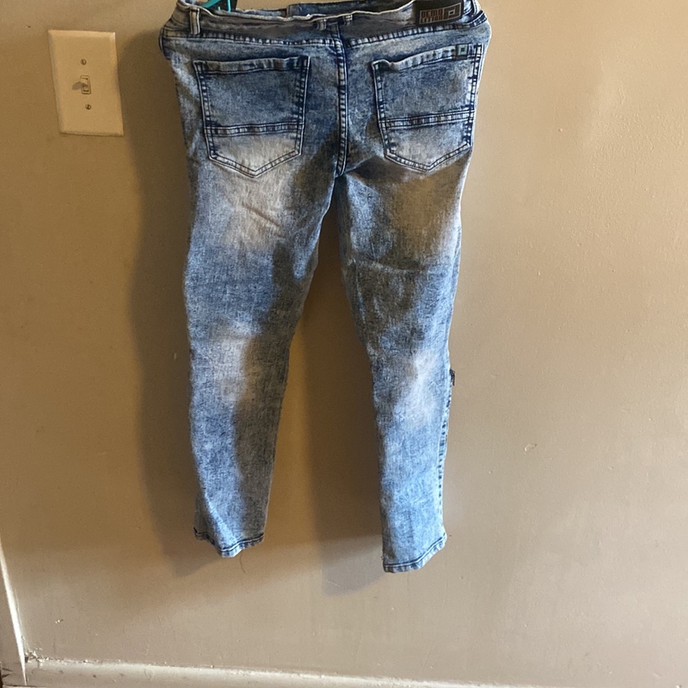 Jeans - Picture 2 of 3